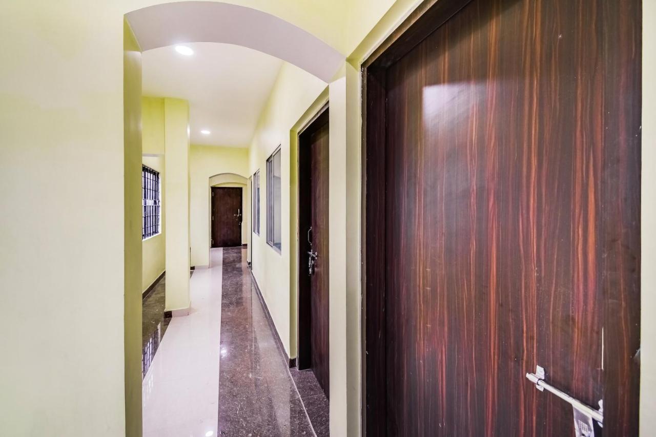 Oyo 60726 Hotel Vrindavan Bilāspur Eksteriør bilde